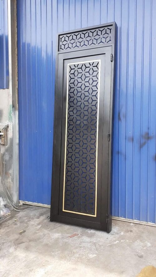 cửa đi sắt mỹ thuật